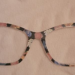 Paireyeware floral topper for Wanda frames